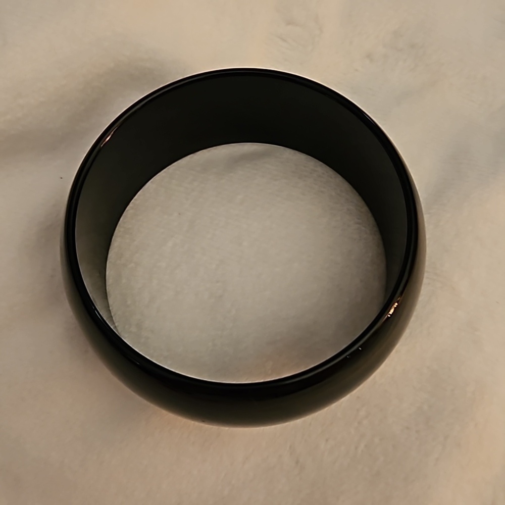 VTG Black Acrylic Chunky Wide Bangle Bracelet - Picture 3 of 4